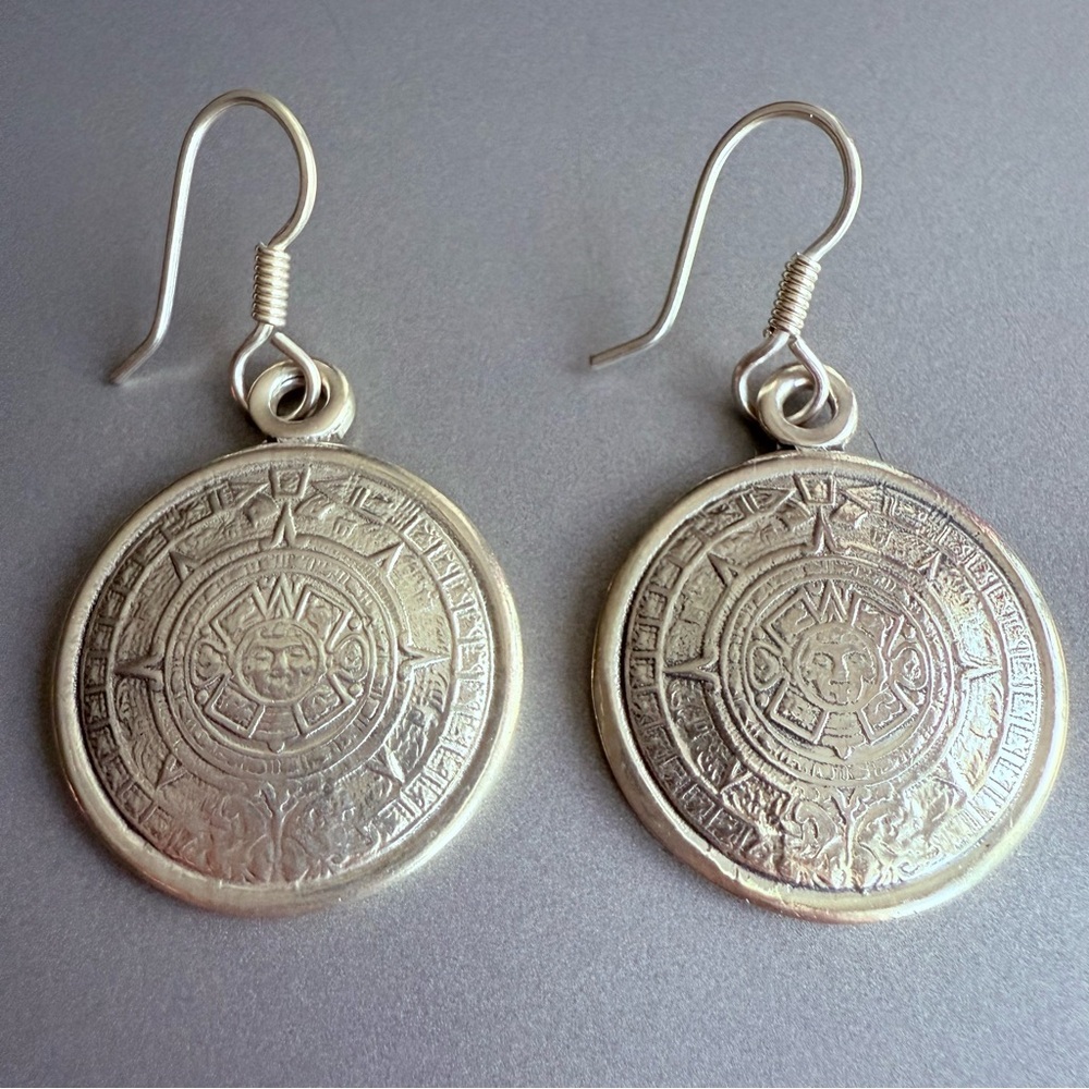 MEXICO AZTEC MAYAN SUN CALENDAR STERLING SILVER DISC DANGLE HOOK EARRING…